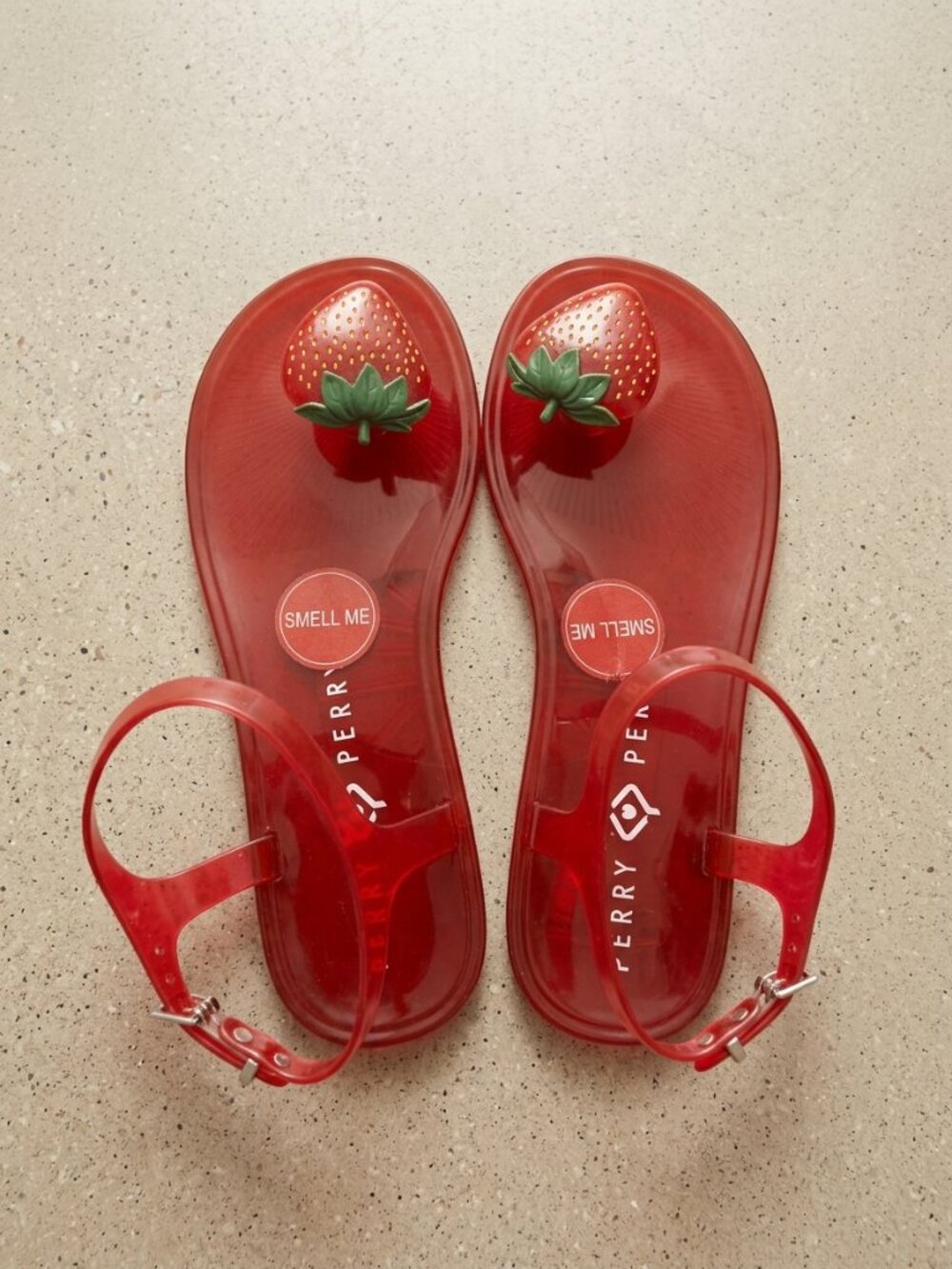 Katy Perry The Geli Strawberry Jelly Sandals | Red - Picture 2 of 4